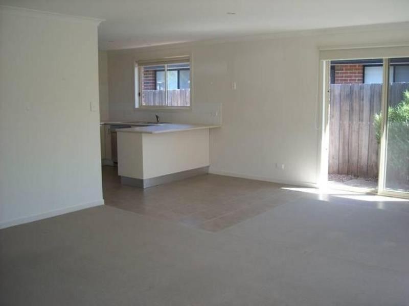 3/3 Bethune Place, Newnham TAS 7248