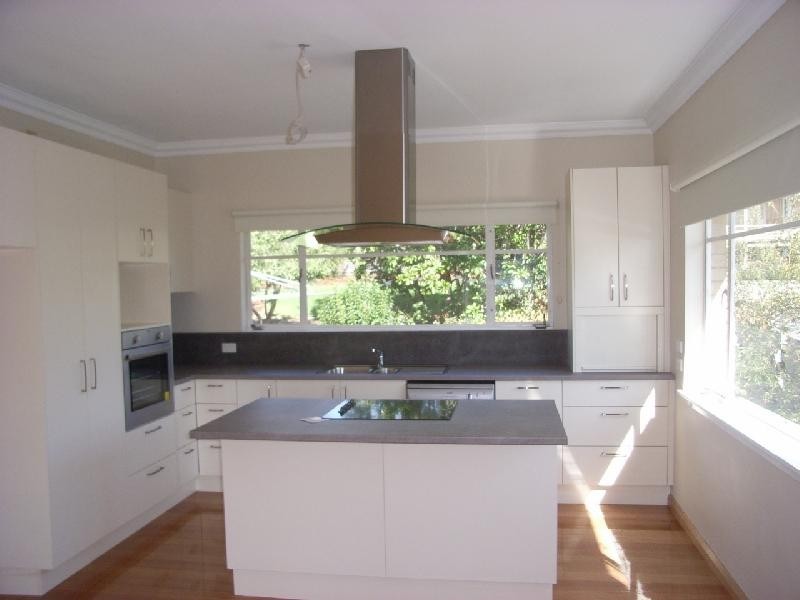 8 Douglas Street, Newstead TAS 7250