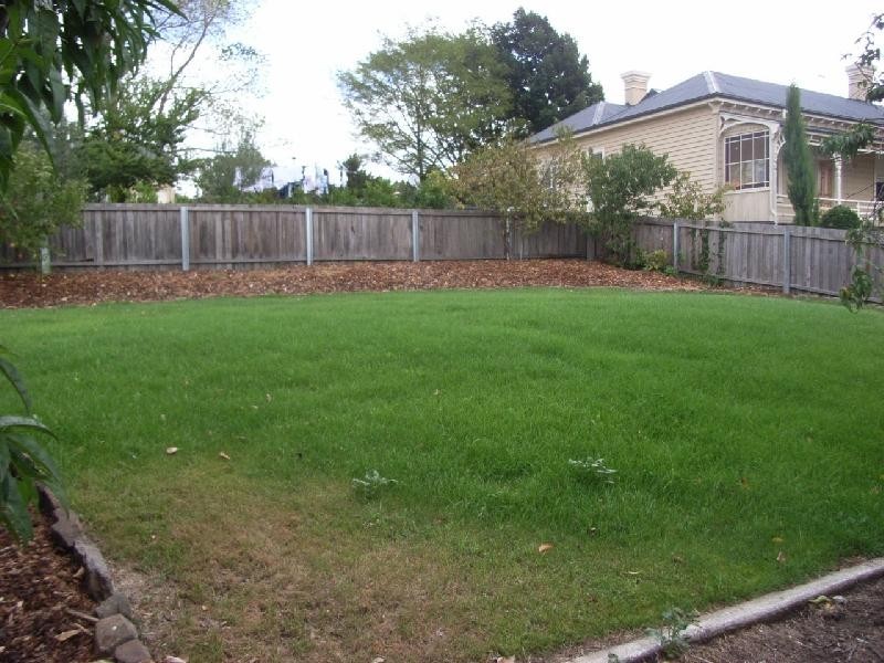 8 Douglas Street, Newstead TAS 7250