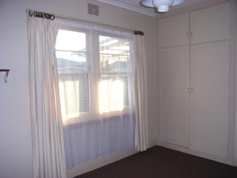 6 Wadley St, Newnham TAS 7248