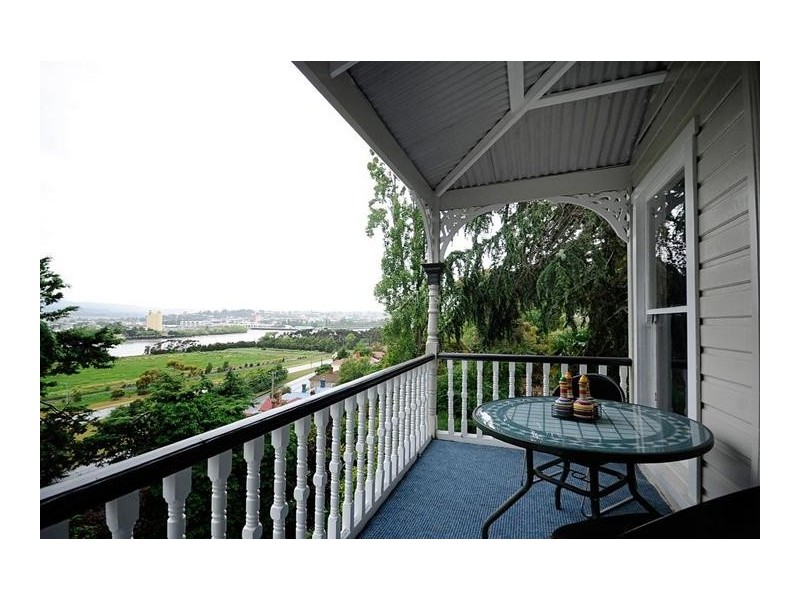 18 Forest Road, Trevallyn TAS 7250