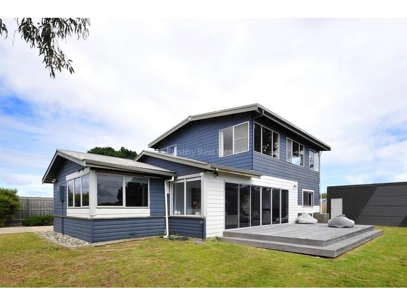 14 East Beach Road, Low Head TAS 7253