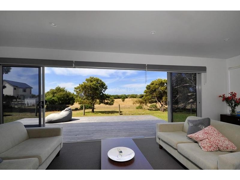 14 East Beach Road, Low Head TAS 7253