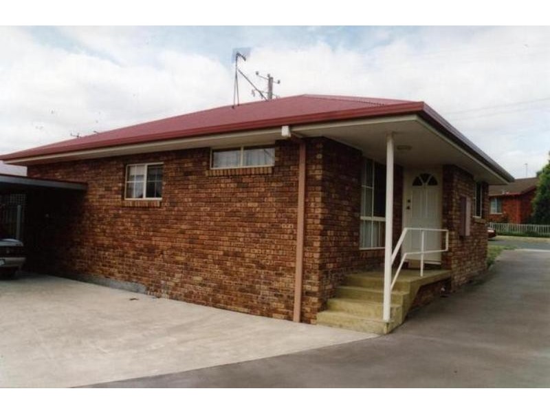 1/18 Bishops Drive, Newnham TAS 7248