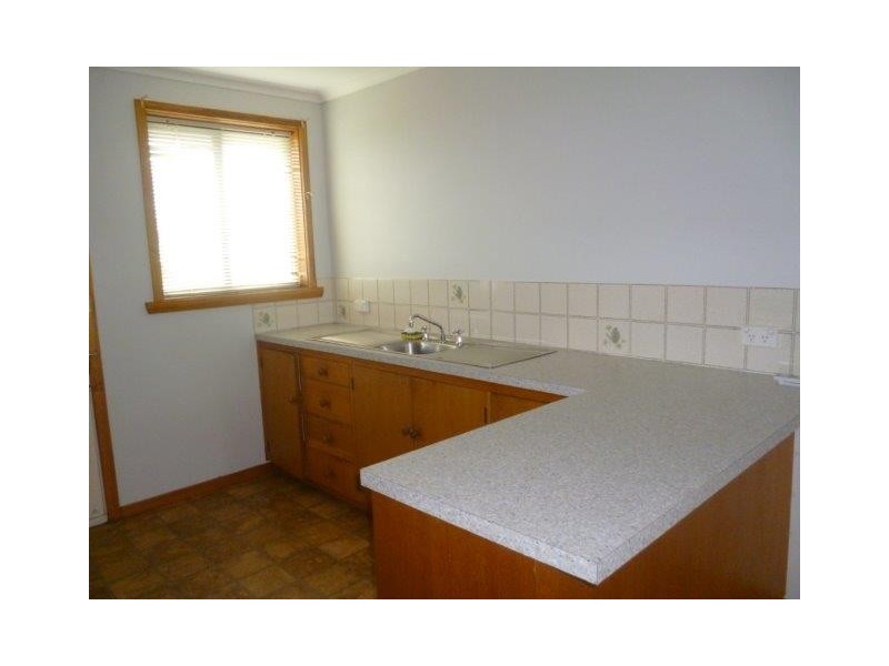 2/148 Alanvale Road, Newnham TAS 7248