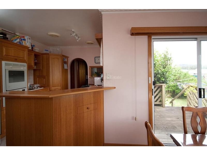 50 Paringa Avenue, Newnham TAS 7248
