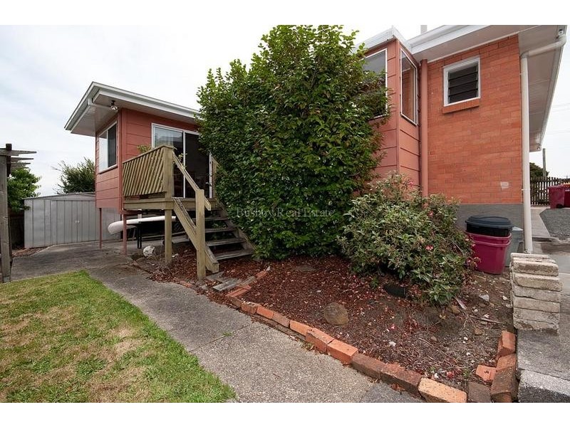 50 Paringa Avenue, Newnham TAS 7248