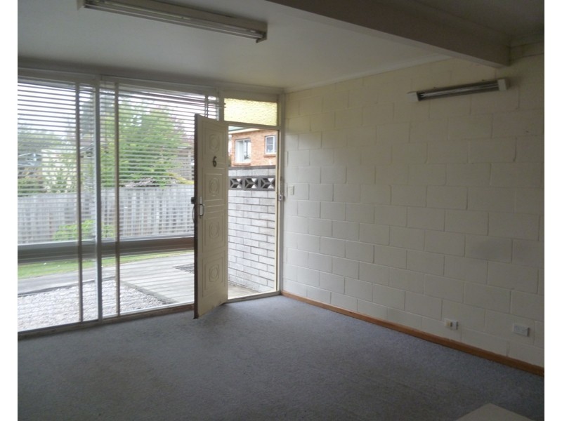 6/10 Notley Street, Newnham TAS 7248