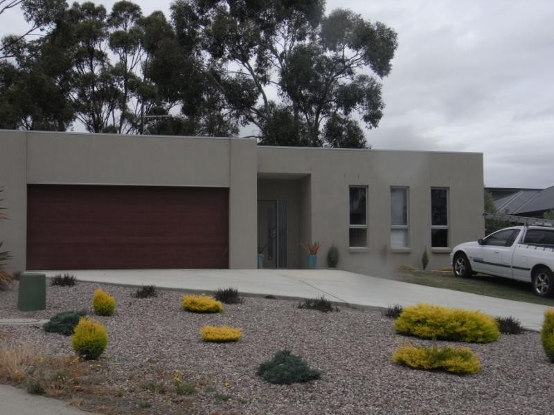 15 Isabelle, West Launceston TAS 7250
