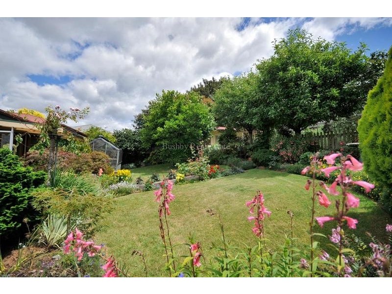 4 Veulalee Avenue, Trevallyn TAS 7250