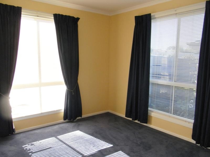 34 Belgrave Parade, Youngtown TAS 7249