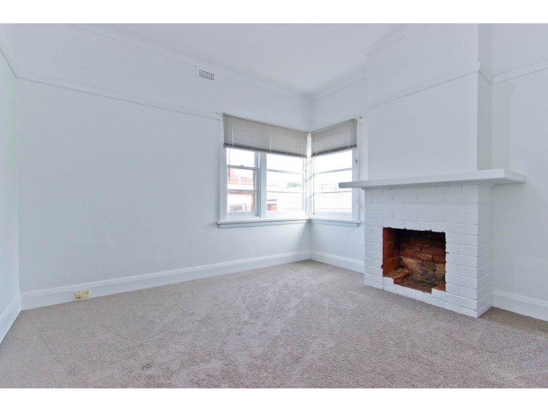 9 Walkers Avenue, Newnham TAS 7248