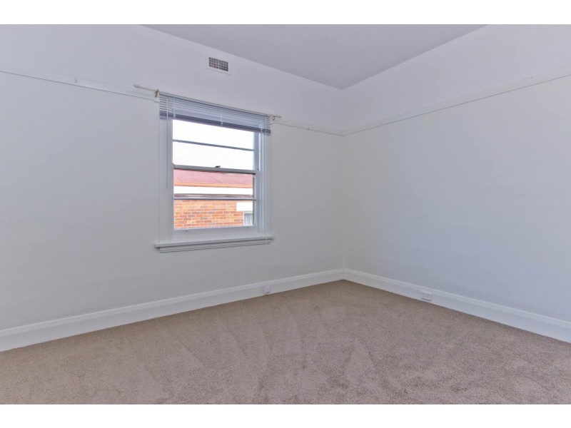 9 Walkers Avenue, Newnham TAS 7248