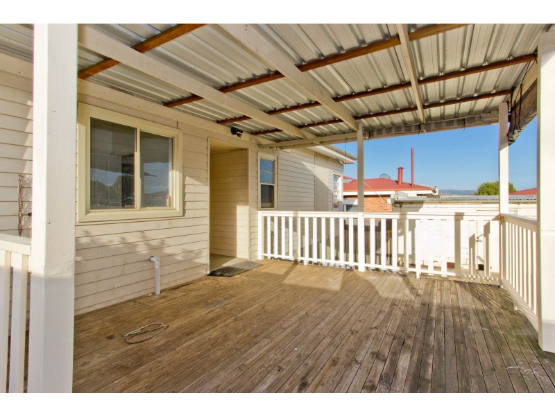 9 Walkers Avenue, Newnham TAS 7248