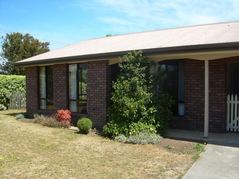 1/148 Alanvale Road, Newnham TAS 7248