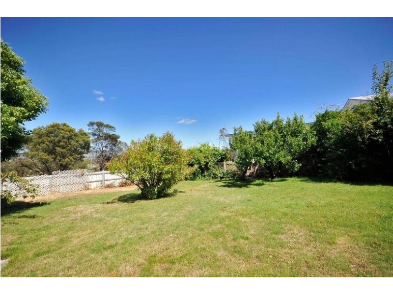 12 Suncrest Place, Ravenswood TAS 7250