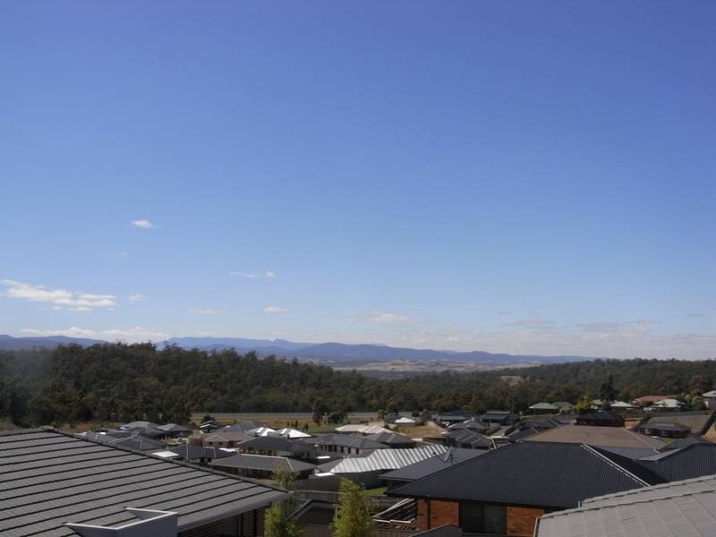 1/17 Bordin St, Prospect Vale TAS 7250