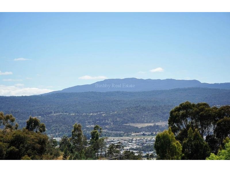 17 Benjamin Street, Trevallyn TAS 7250