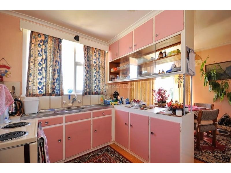 17 Benjamin Street, Trevallyn TAS 7250