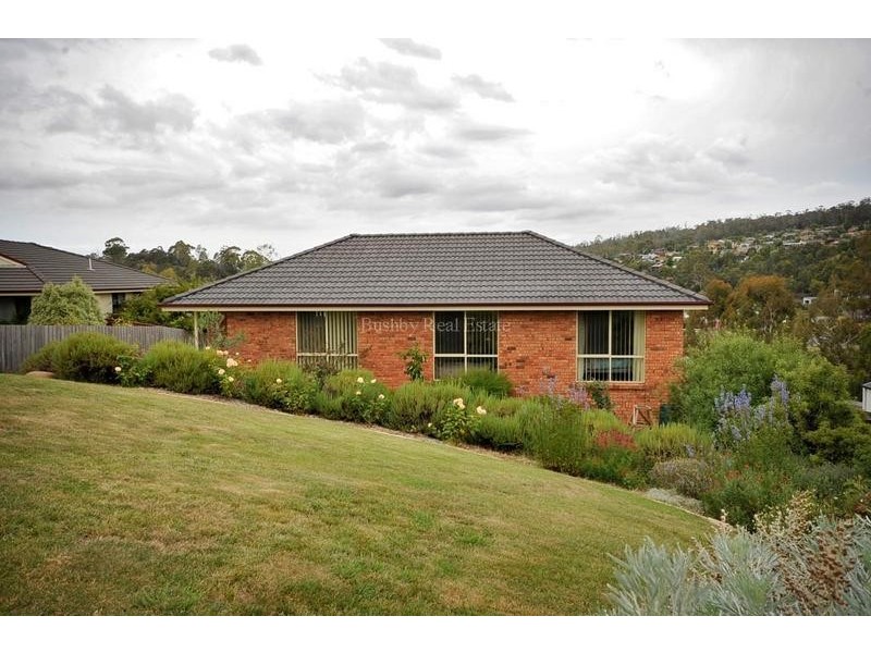 7 Grenadier Court, Trevallyn TAS 7250