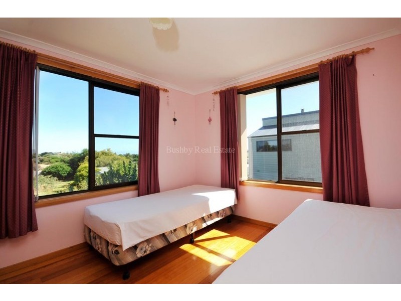 33 Gunn Parade, Low Head TAS 7253