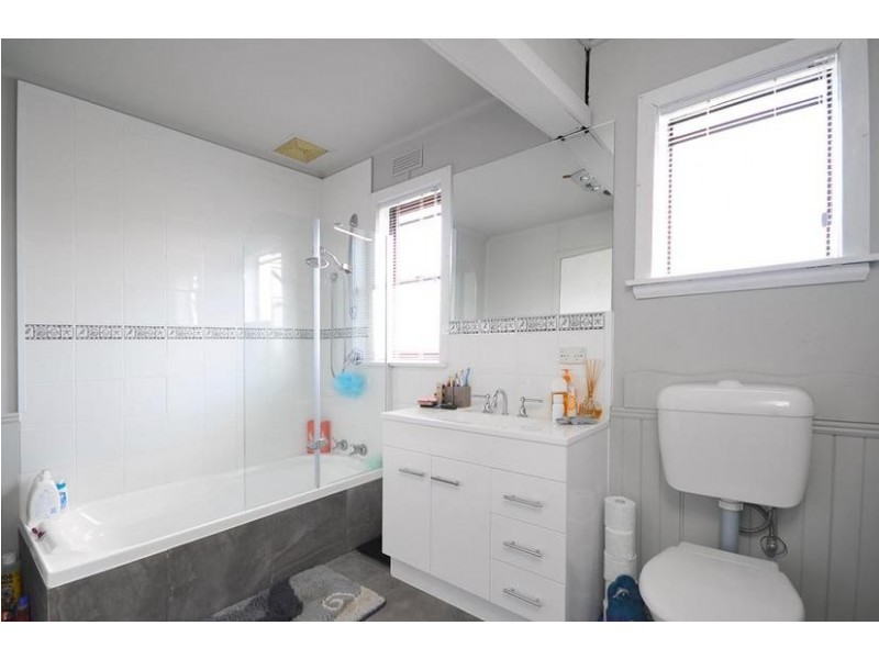 70 Hargrave Crescent, Mayfield TAS 7248