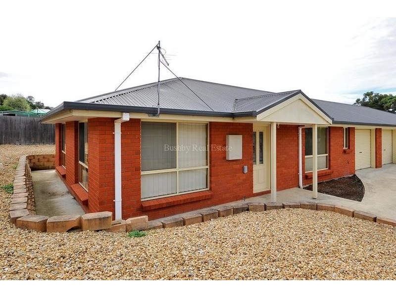 2/51 Parklands Parade, Newnham TAS 7248