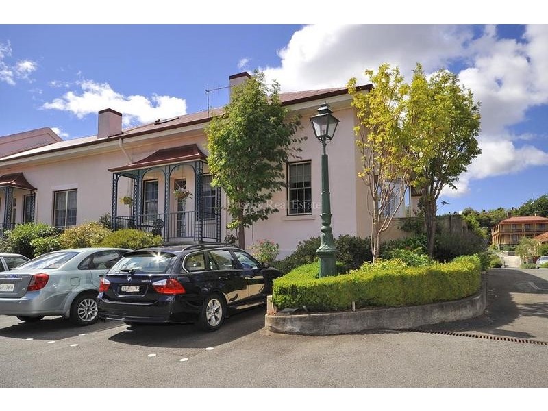 11 St John Crescent, Launceston TAS 7250
