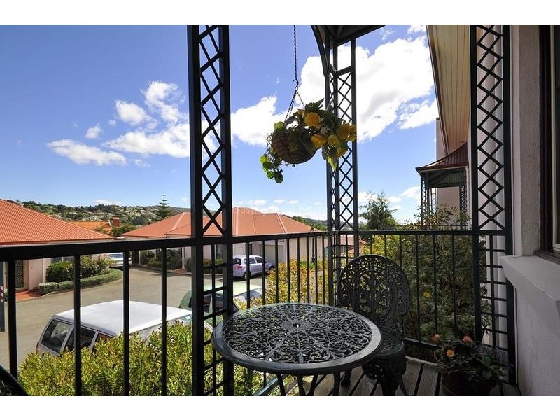 11 St John Crescent, Launceston TAS 7250
