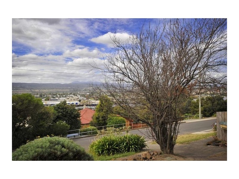 43 Forest Road., Trevallyn TAS 7250
