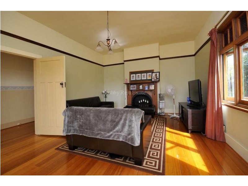 43 Forest Road., Trevallyn TAS 7250