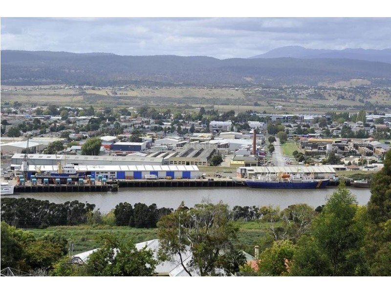 36 Floreat Crescent, Trevallyn TAS 7250