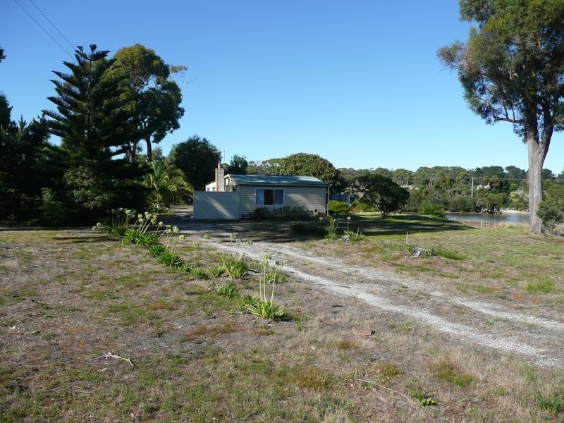 1194 Greens Beach Road, Kelso TAS 7270