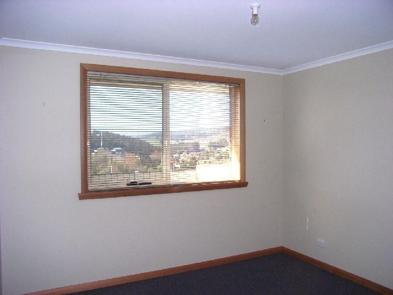 1a Phoebe Crt, Riverside TAS 7250