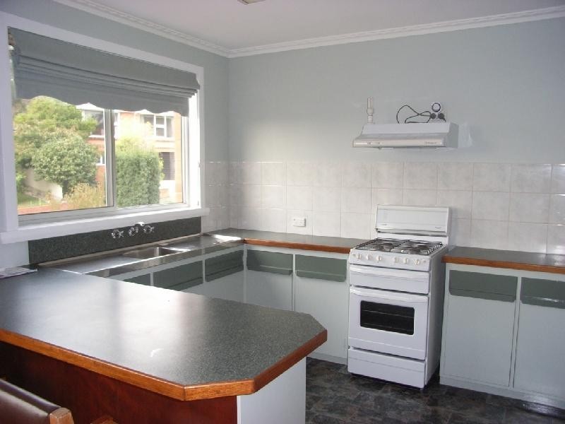 8 Caroline St, Prospect TAS 7250