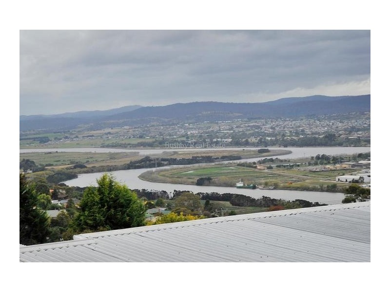 11 Denman Road, Trevallyn TAS 7250