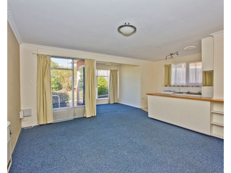 1/11 Balaka Place, Newstead TAS 7250