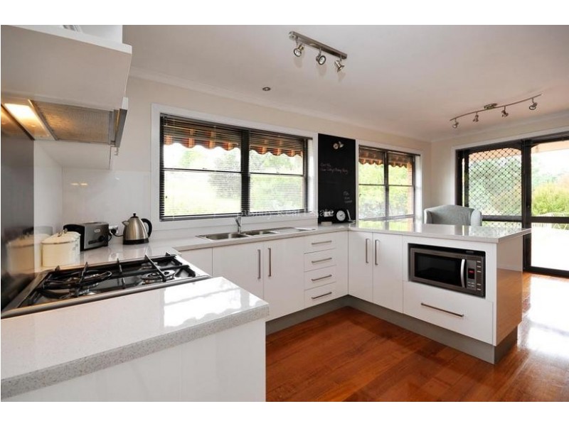 9 Chifley Street, Kings Meadows TAS 7249