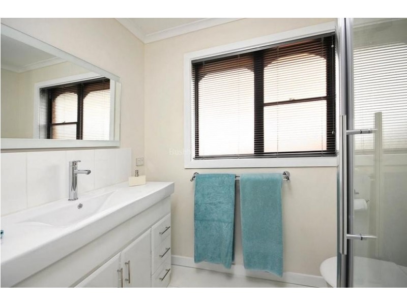 9 Chifley Street, Kings Meadows TAS 7249