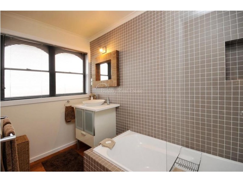 9 Chifley Street, Kings Meadows TAS 7249