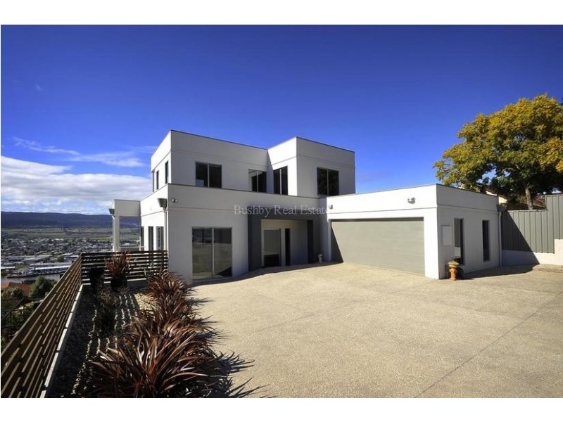 2 Daniella Court, Trevallyn TAS 7250