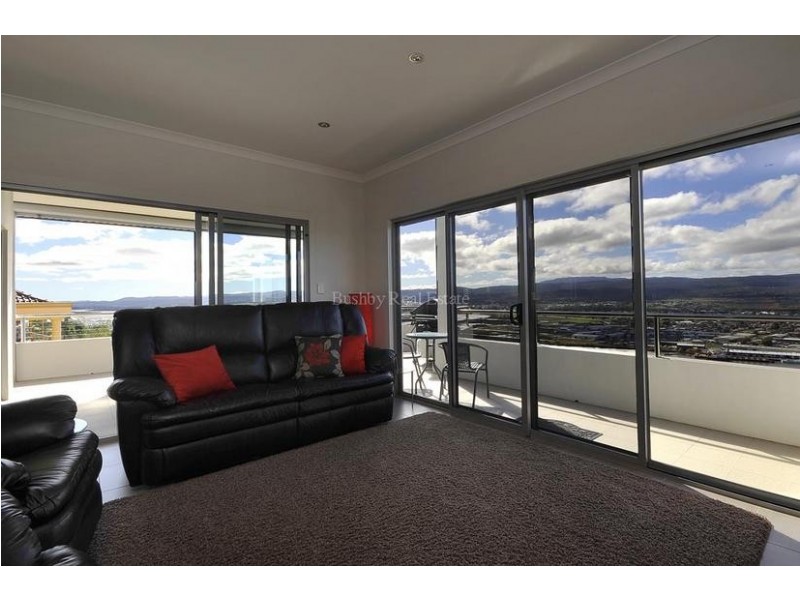 2 Daniella Court, Trevallyn TAS 7250