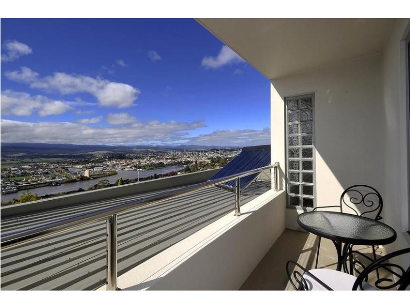 2 Daniella Court, Trevallyn TAS 7250
