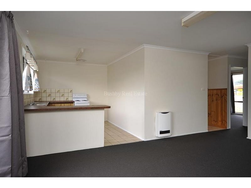 2/22 Bishops Drive, Newnham TAS 7248