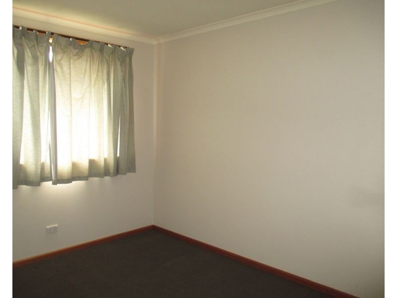 2/18 Bronzewing Avenue, Newnham TAS 7248