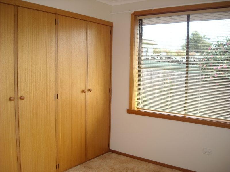 2/8 Rennie Court, Norwood TAS 7250