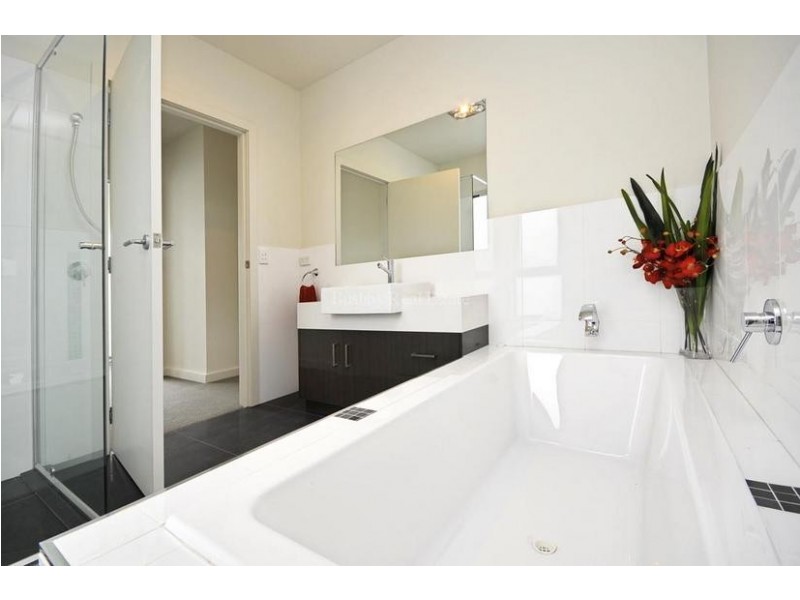 6/25 Fairway Crescent, Shearwater TAS 7307