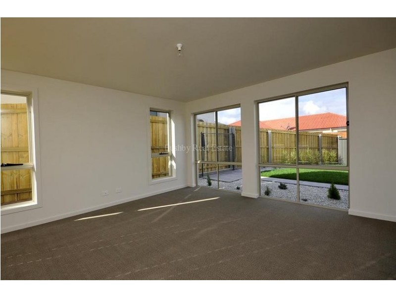 1 Estramina Court, Youngtown TAS 7249