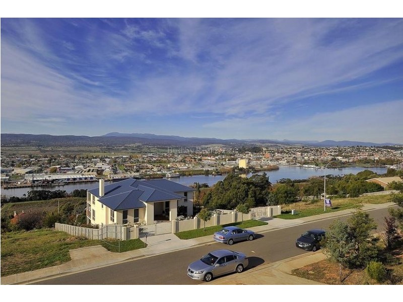 41 Floreat Crescent, Trevallyn TAS 7250