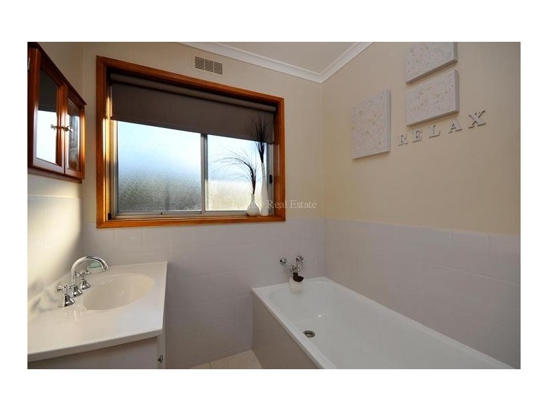 6 Belgrave Parade, Youngtown TAS 7249